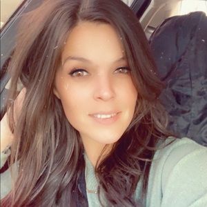 Meet your Posher, Alaina